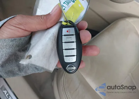 2014 Nissan Altima 2.5 Sl z USA, uszkodzony, nr VIN 1N4AL3AP3EC299004